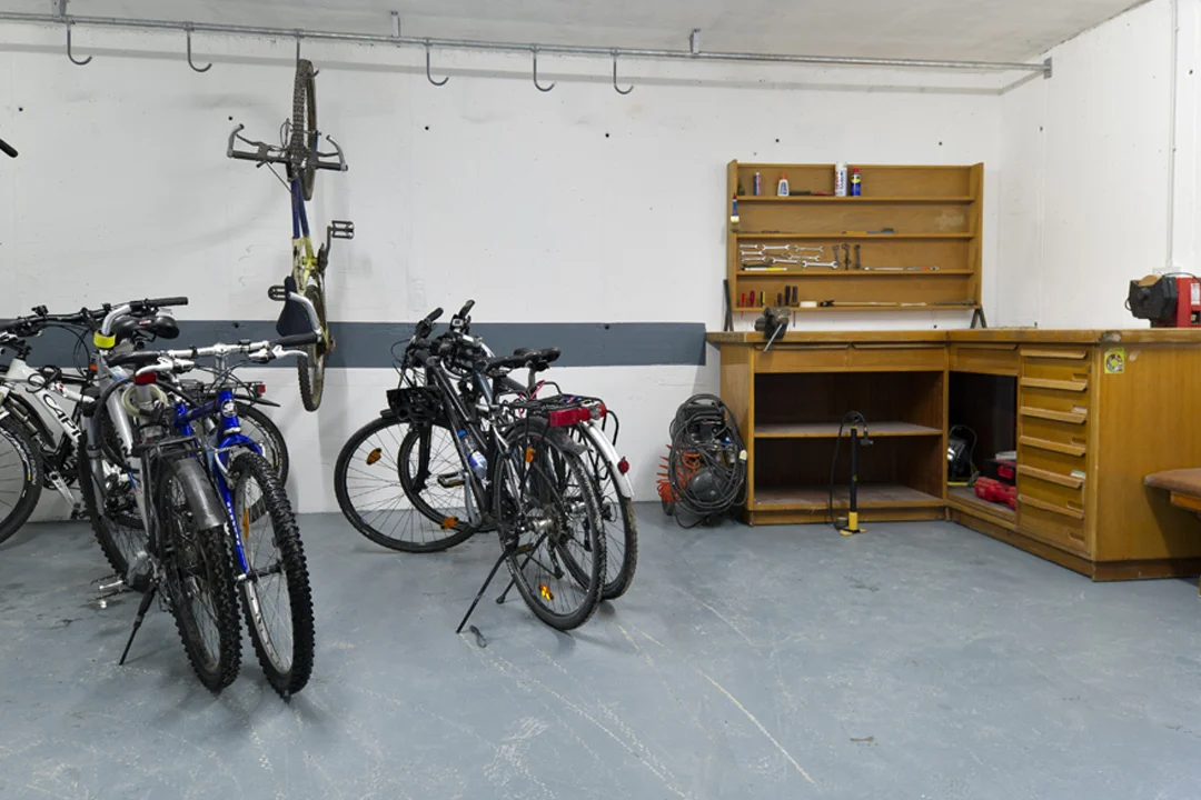 Garage and parking Hotel Ferrovia Garage and parking Hotel Ferrovia