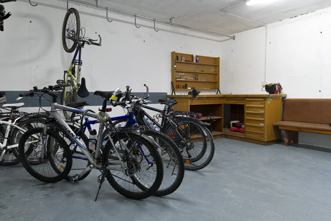 Garage and parking Hotel Ferrovia Garage and parking Hotel Ferrovia
