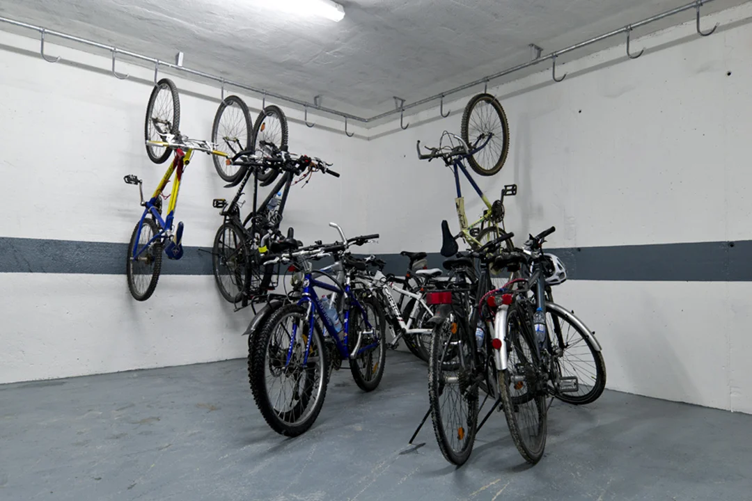 Garage and parking Hotel Ferrovia Garage and parking Hotel Ferrovia